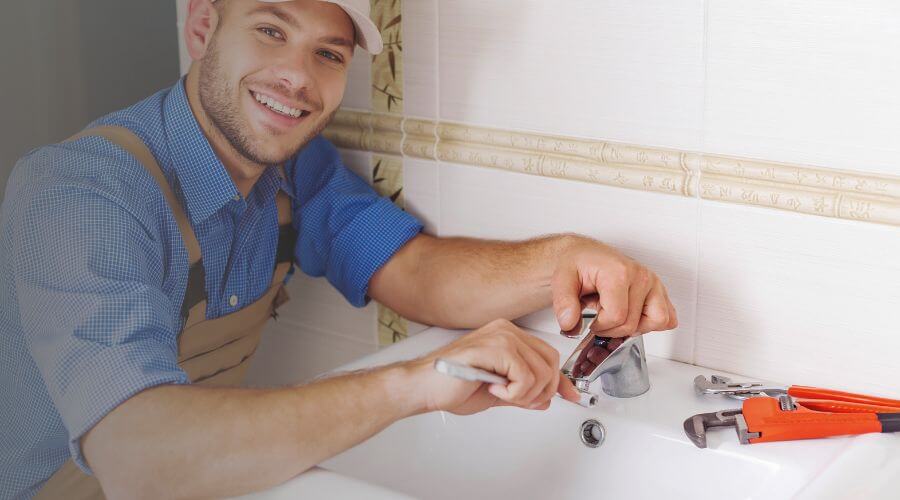 Handle or spout repair in Culver, IN